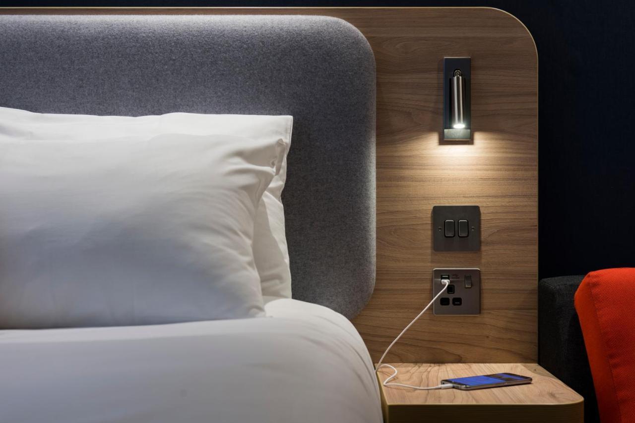 Holiday Inn Express - Fleet By Ihg Dış mekan fotoğraf